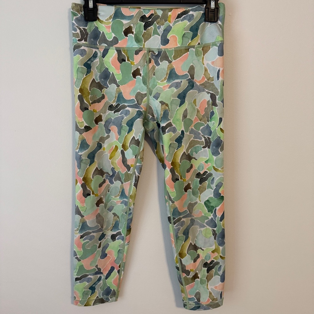ATHLETA GIRL Crop Leggings in Mosaic Camo Raleigh Green Youth XXL 16
